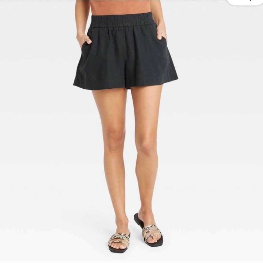 A new day linen pullover shorts - Picture 2 of 8